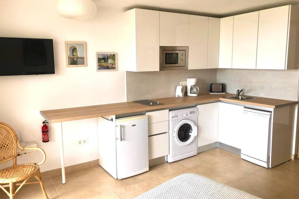 Modern & Spacious Studio Isla, Puerto Del Carmen 蒂亚斯 外观 照片