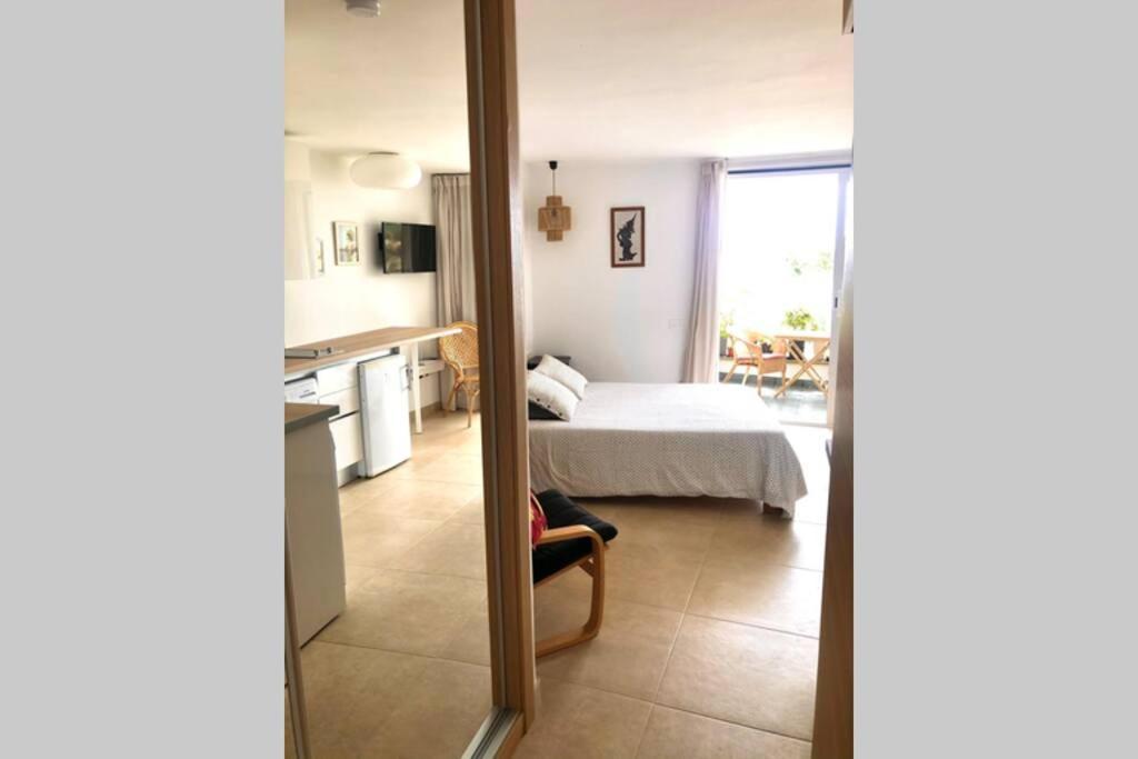 Modern & Spacious Studio Isla, Puerto Del Carmen 蒂亚斯 外观 照片