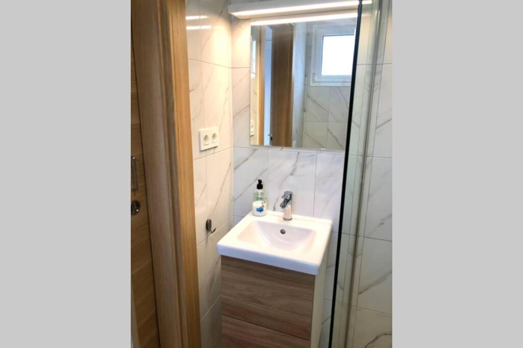 Modern & Spacious Studio Isla, Puerto Del Carmen 蒂亚斯 外观 照片