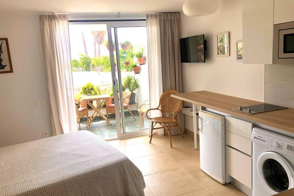 Modern & Spacious Studio Isla, Puerto Del Carmen 蒂亚斯 外观 照片