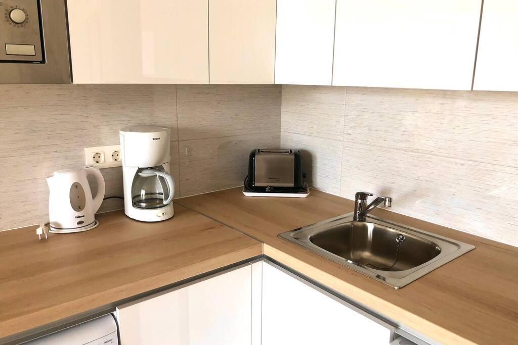 Modern & Spacious Studio Isla, Puerto Del Carmen 蒂亚斯 外观 照片